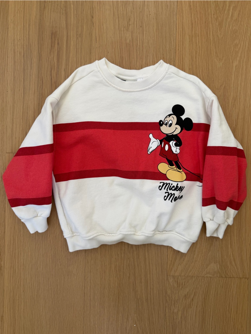 Zara Mickey Mouse Red & White Graphic Sweatshirt Size 6 kids